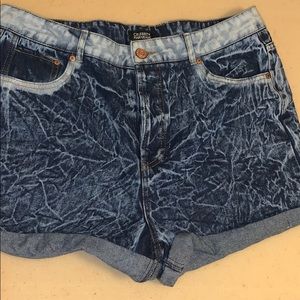 Denim washed high waisted shorts